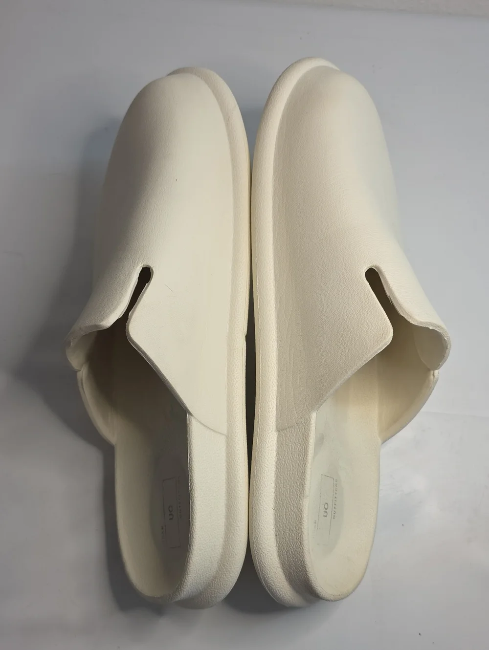 URBAN OUTFITTERS MOLDED EVA CLOGS MULES WHITE MENS 11 COMFORTABLE